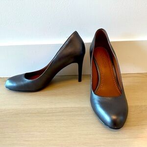 Coach Gray Heels Pumps Size 6 Like New Professional